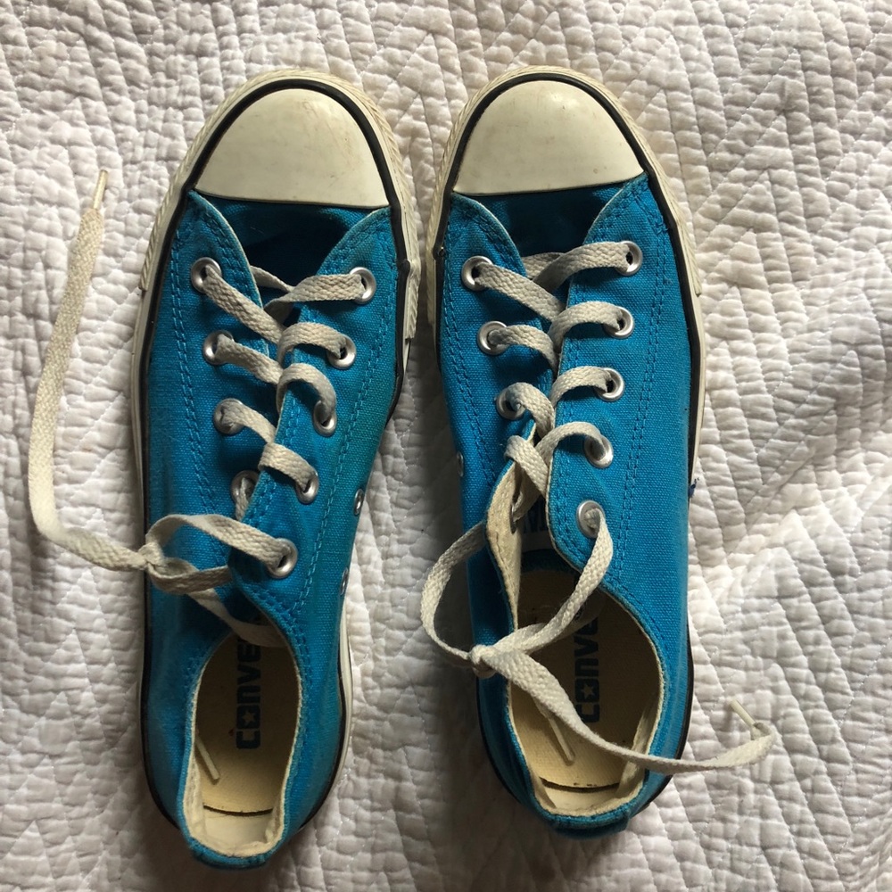 Low top converse chuck